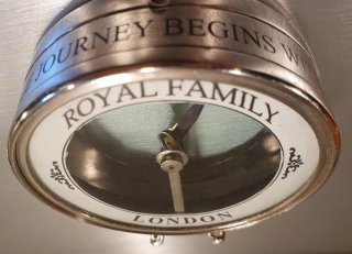 Bussola London Royal Family in Sheffield