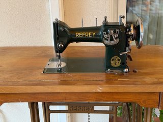 Máquina de coser Refrey CL317