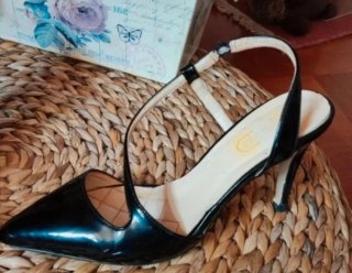 Scarpe Slingback Nere Vernice