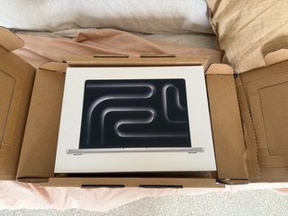 MacBook Pro 14 M4 Max 36GB RAM 1TB SSD