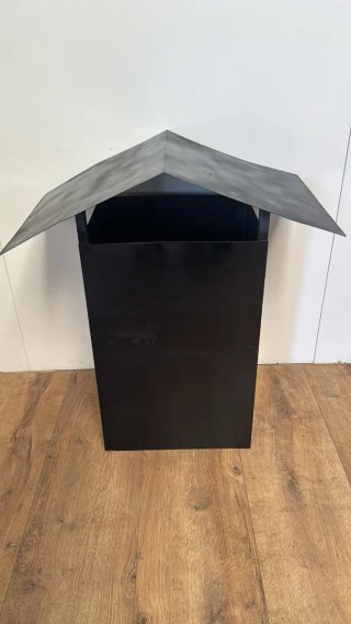 Capucha de chimenea metálica negra