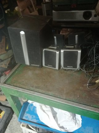 Altavoces Trust Negro/Plata