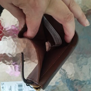 Billetera con monograma