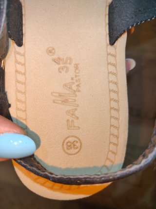 Sandalias Fama Pastor Talla 38