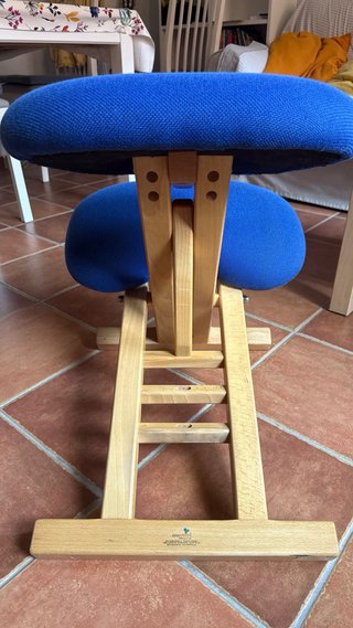 Silla ergonómica madera plegable azul