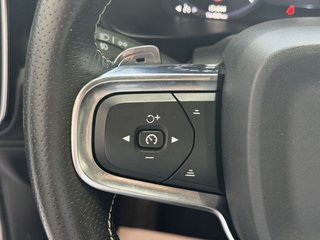 Volvo XC40 R-DESIGN 1.5 TSI 163 CV