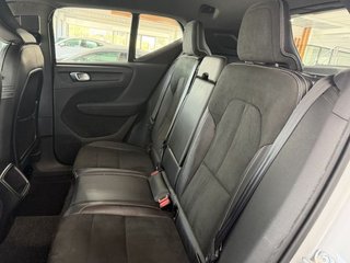 Volvo XC40 R-DESIGN 1.5 TSI 163 CV