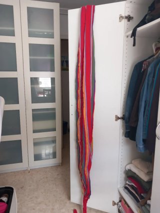 Hamaca de tela multicolor