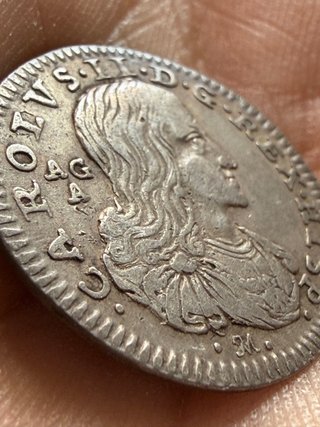 Raros 8 granos , Carlos II, 1688