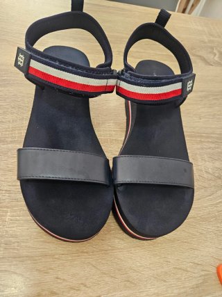 Sandalias Tommy Hilfiger Azul y Rojo