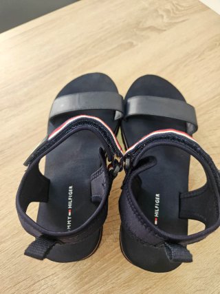 Sandalias Tommy Hilfiger Azul y Rojo