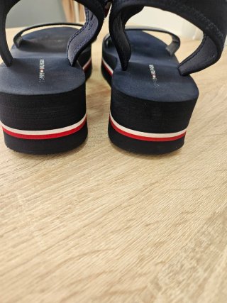 Sandalias Tommy Hilfiger Azul y Rojo