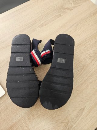 Sandalias Tommy Hilfiger Azul y Rojo