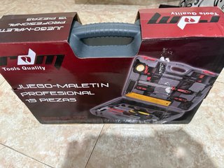 Maletín de herramientas profesional 15 piezas