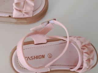 Sandalias rosas talla 30