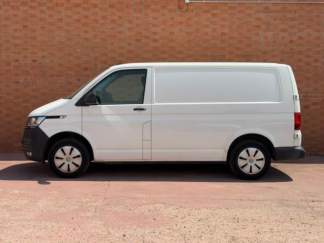 Volkswagen Transporter FURGÓN TALLER