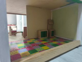 Casita de muñecas decorada