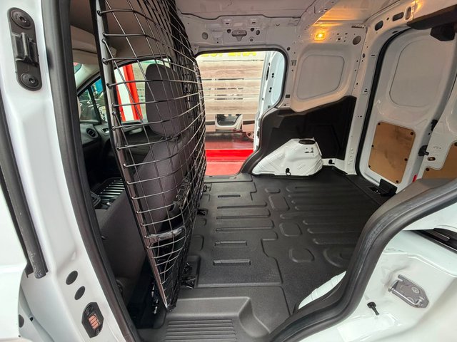 Ford Transit Courier 2021