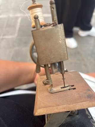 Máquina de coser antigua N°3