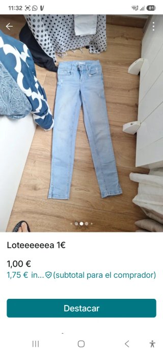 Lote 2 prendas: vaqueros y pantalón blanco