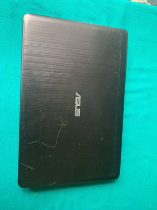 Portátil Asus Plata y Negro