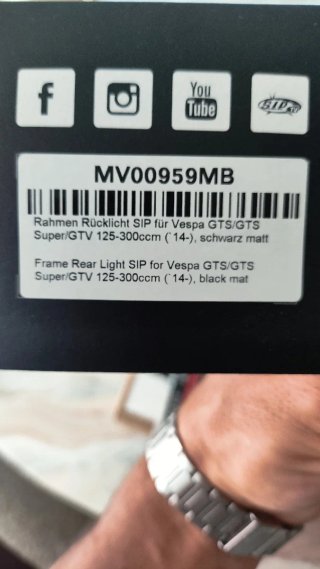 Embellecedor Faro Trasero Vespa SIP