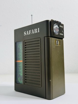 Radio Safari Portátil Vintage 1970s