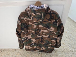 Chaqueta impermeable camuflaje