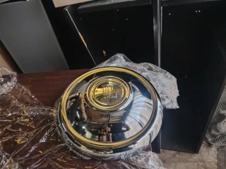 SEAT 1400 A/B tapacubos