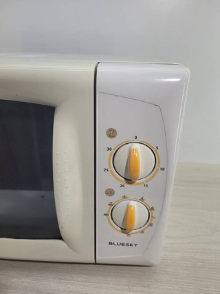 MICROONDAS BLUESKY