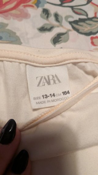 Camiseta Zara rosa mangas abullonadas