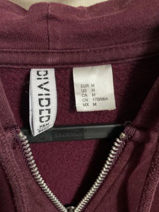 Sudadera con capucha Divided granate Talla M