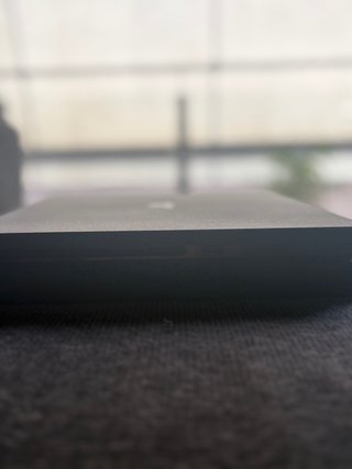 PS4 (PlayStation 4) con mando Raptor blanco