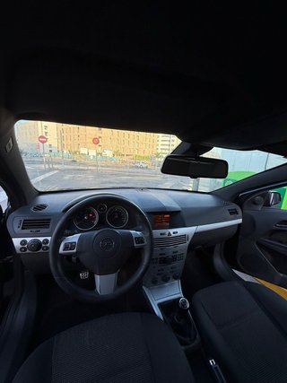 Opel Astra 2009