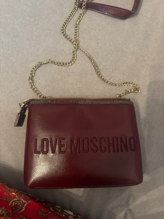 Bolso Love Moschino acolchado cadena