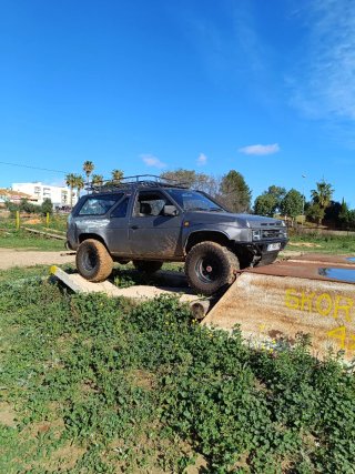 Nissan Terrano 1989