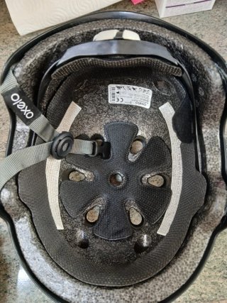 Casco, muñequeras y coderas infantiles