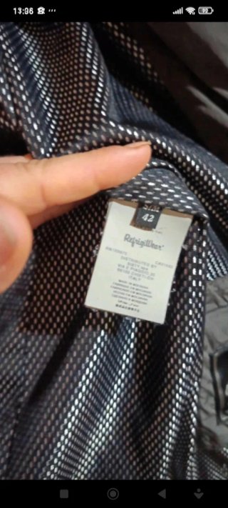 Cappotto grigio scuro con cintura