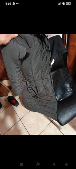 Cappotto grigio scuro con cintura