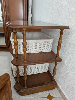 Mesa auxiliar madera