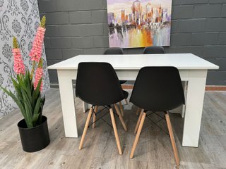 Mesa Comedor + 4 Sillas Noruega