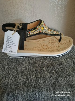 Sandali neri con strass multicolor
