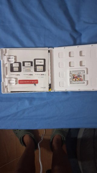 Pacchetto Nintendo 2DS + Super Smash Bros 3DS