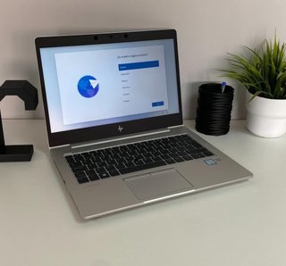 Portátil TÁCTIL HP 830 G5 13,3" i7 8a 16Gb RAM