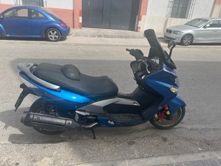 Kymco Xciting 500 Maxi Scooter Azul