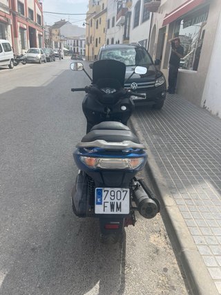 Kymco Xciting 500 Maxi Scooter Azul