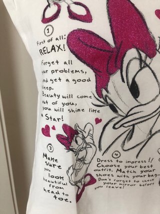 Camiseta Disney Daisy manga corta blanca-fucsia
