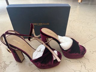 Zapatos Pedro Miralles de color Burdeos terciopelo