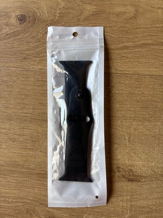 Apple Watch Series 3 42mm + 9 custodie + 8 cinturini