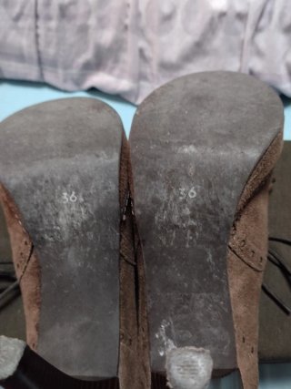Zapatos de tacón con cordones marrones